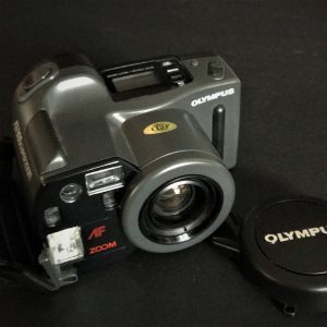 Máquina Fotográfica OLYMPUS AZ-300